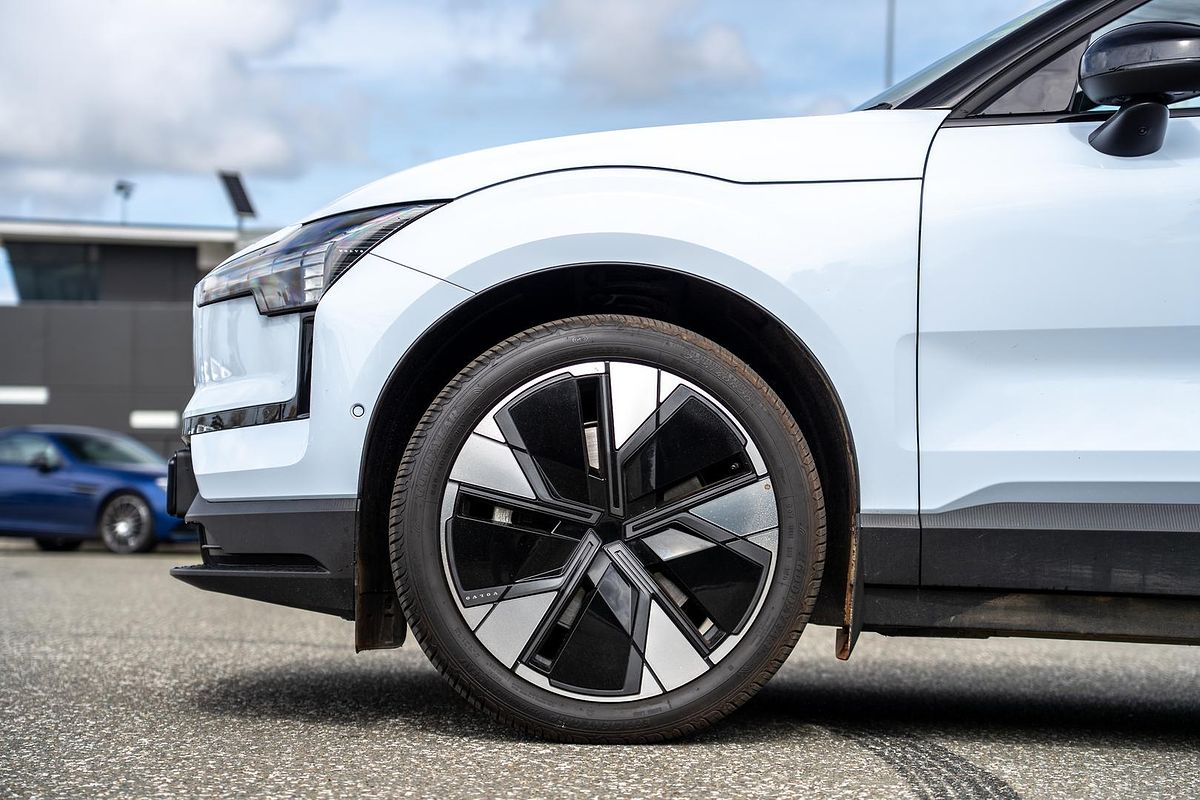 2025 Volvo EX30 Twin Motor Performance Ultra