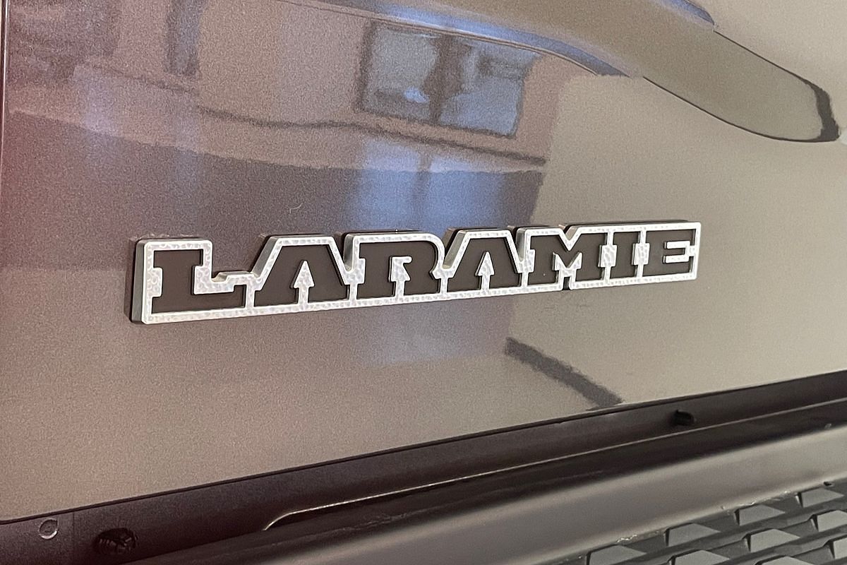 2023 RAM 2500 Laramie DJ Front Wheel Drive