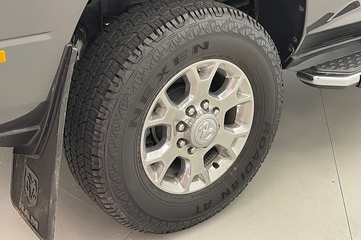 2023 RAM 2500 Laramie DJ Front Wheel Drive