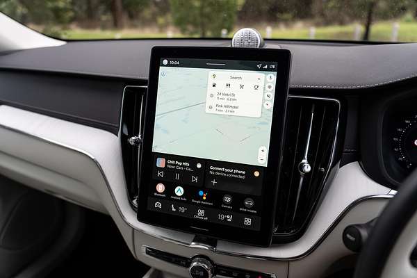 2025 Volvo XC60 Ultra B5 Dark