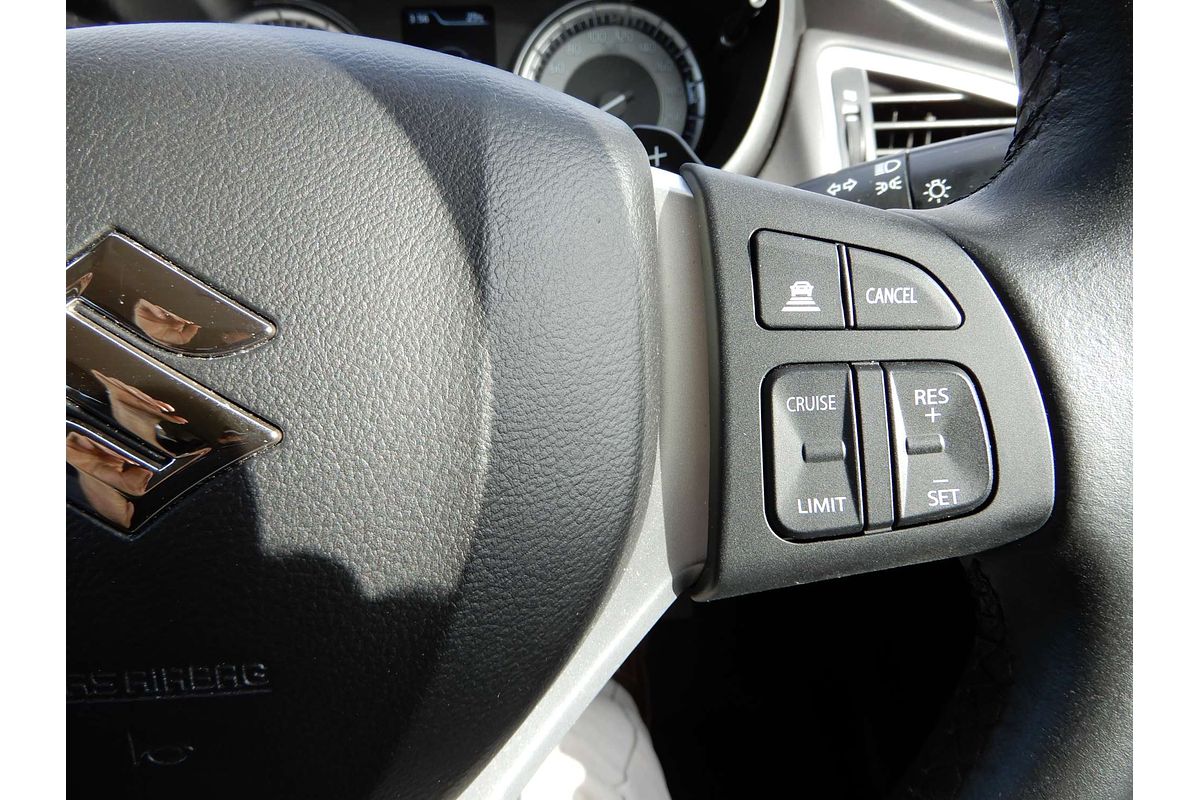 2023 Suzuki S-Cross GL+ JYB