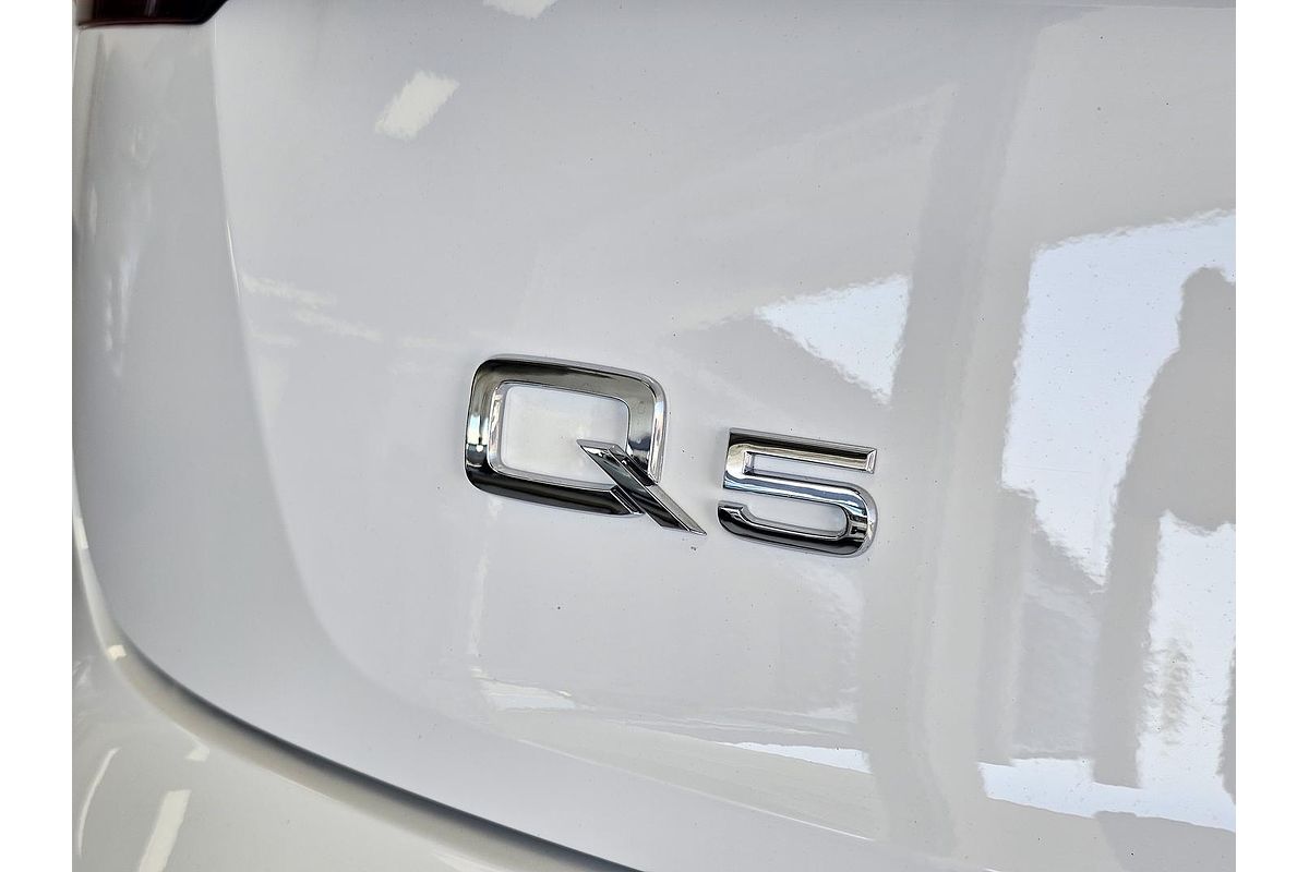 2022 Audi Q5 40 TDI S line FY