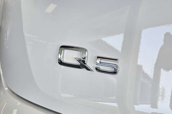 2022 Audi Q5 40 TDI S line FY