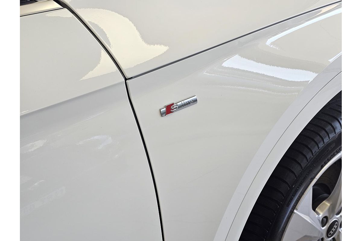 2022 Audi Q5 40 TDI S line FY