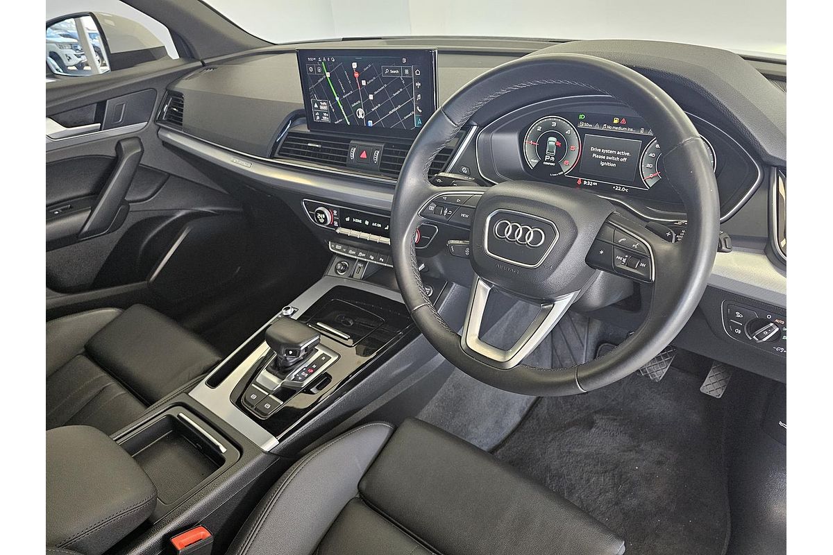 2022 Audi Q5 40 TDI S line FY