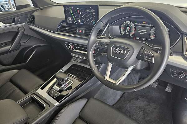2022 Audi Q5 40 TDI S line FY