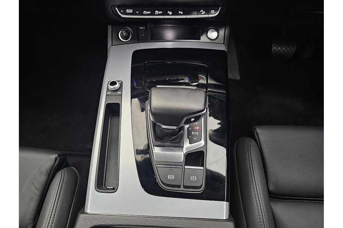 2022 Audi Q5 40 TDI S line FY