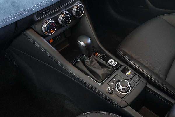 2025 Mazda CX-3 G20 Akari DK