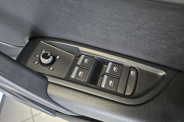 2022 Audi Q5 40 TDI S line FY