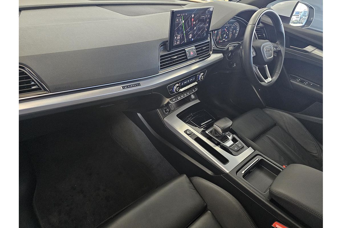 2022 Audi Q5 40 TDI S line FY