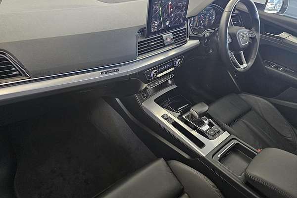 2022 Audi Q5 40 TDI S line FY