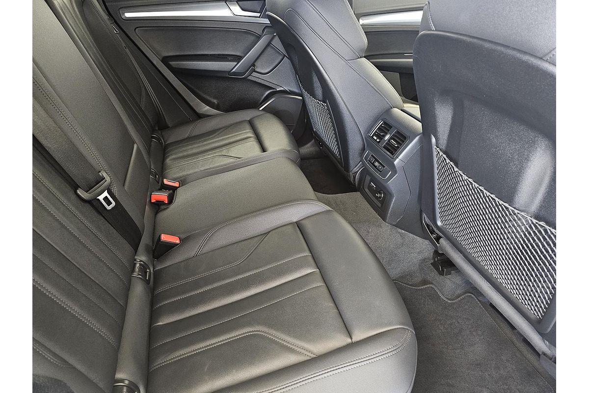 2022 Audi Q5 40 TDI S line FY