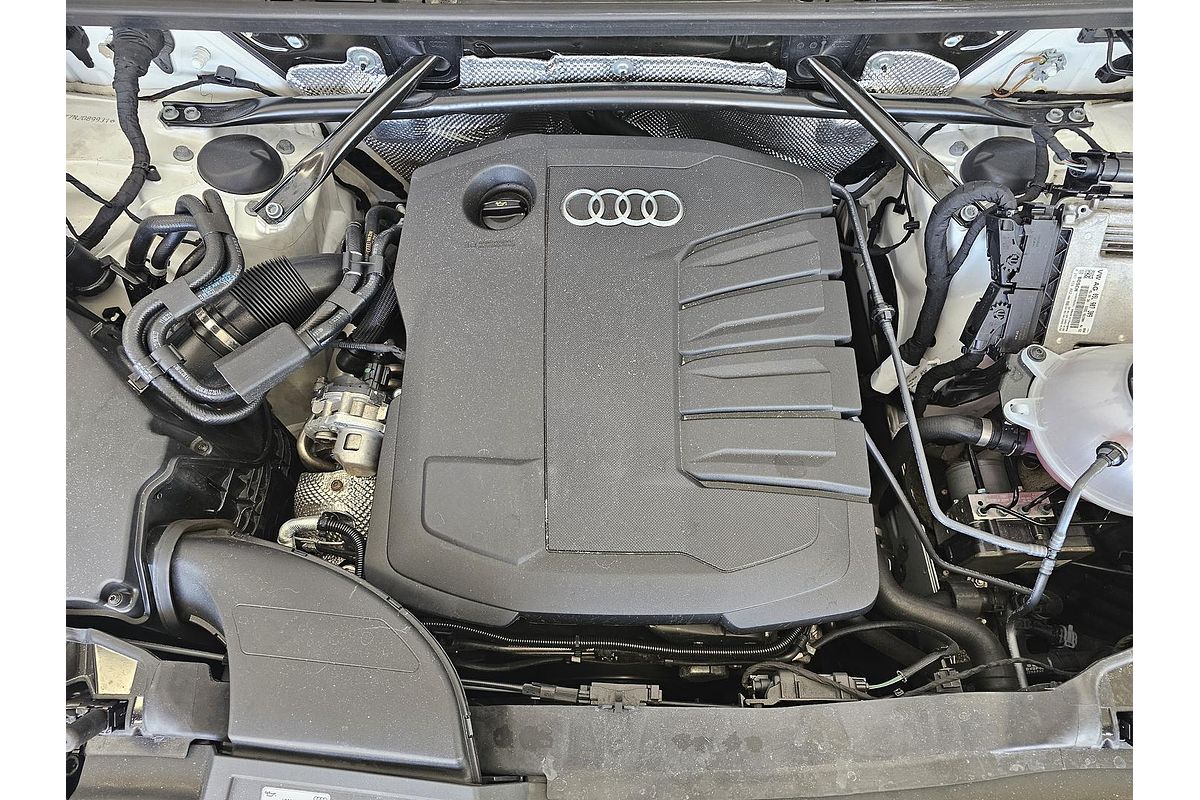 2022 Audi Q5 40 TDI S line FY