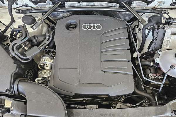 2022 Audi Q5 40 TDI S line FY