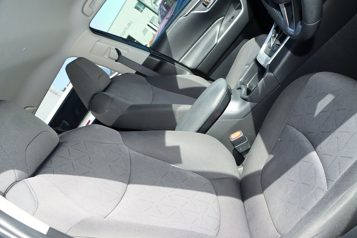 2021 Toyota RAV4 GXL AXAH52R