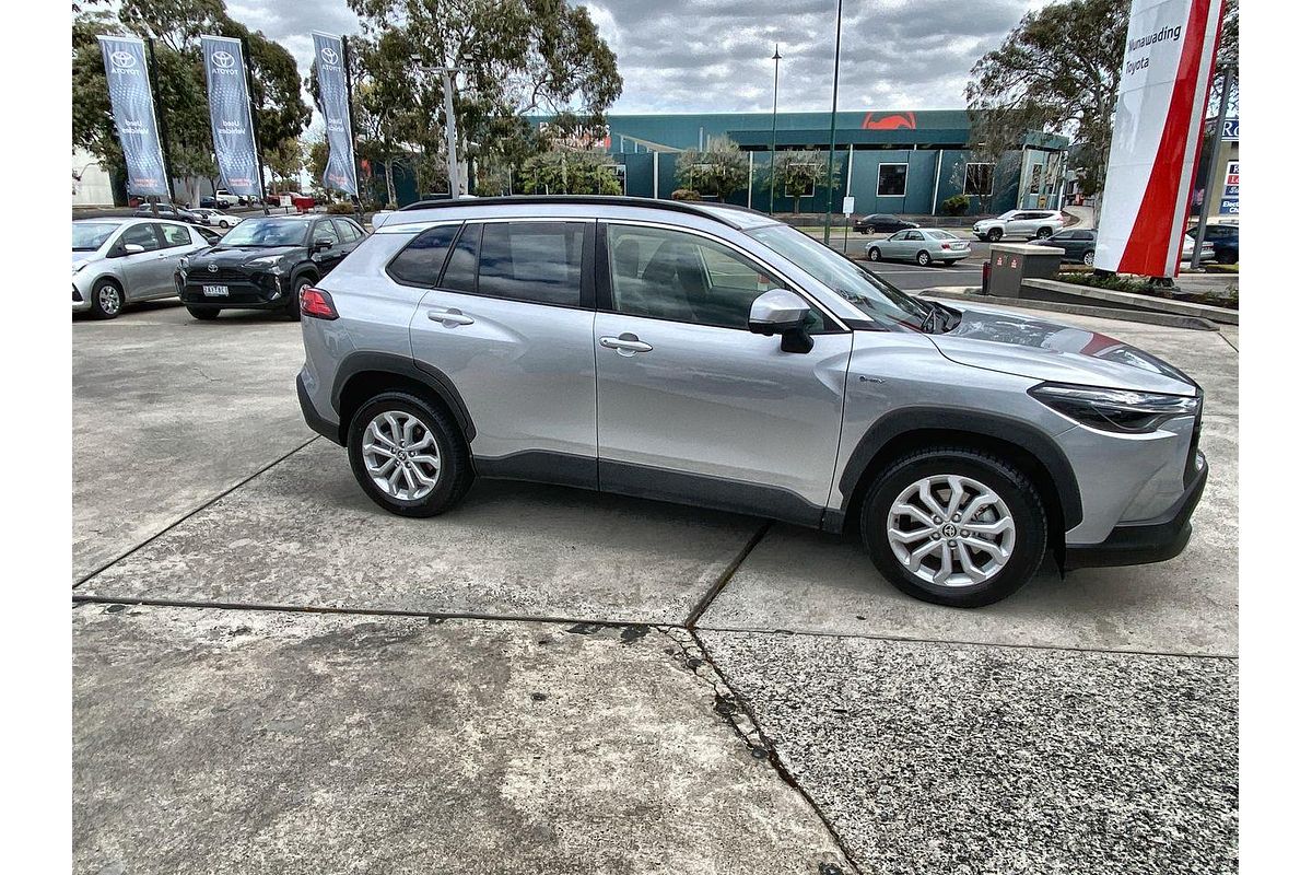 2024 Toyota Corolla Cross GXL MXGH10R