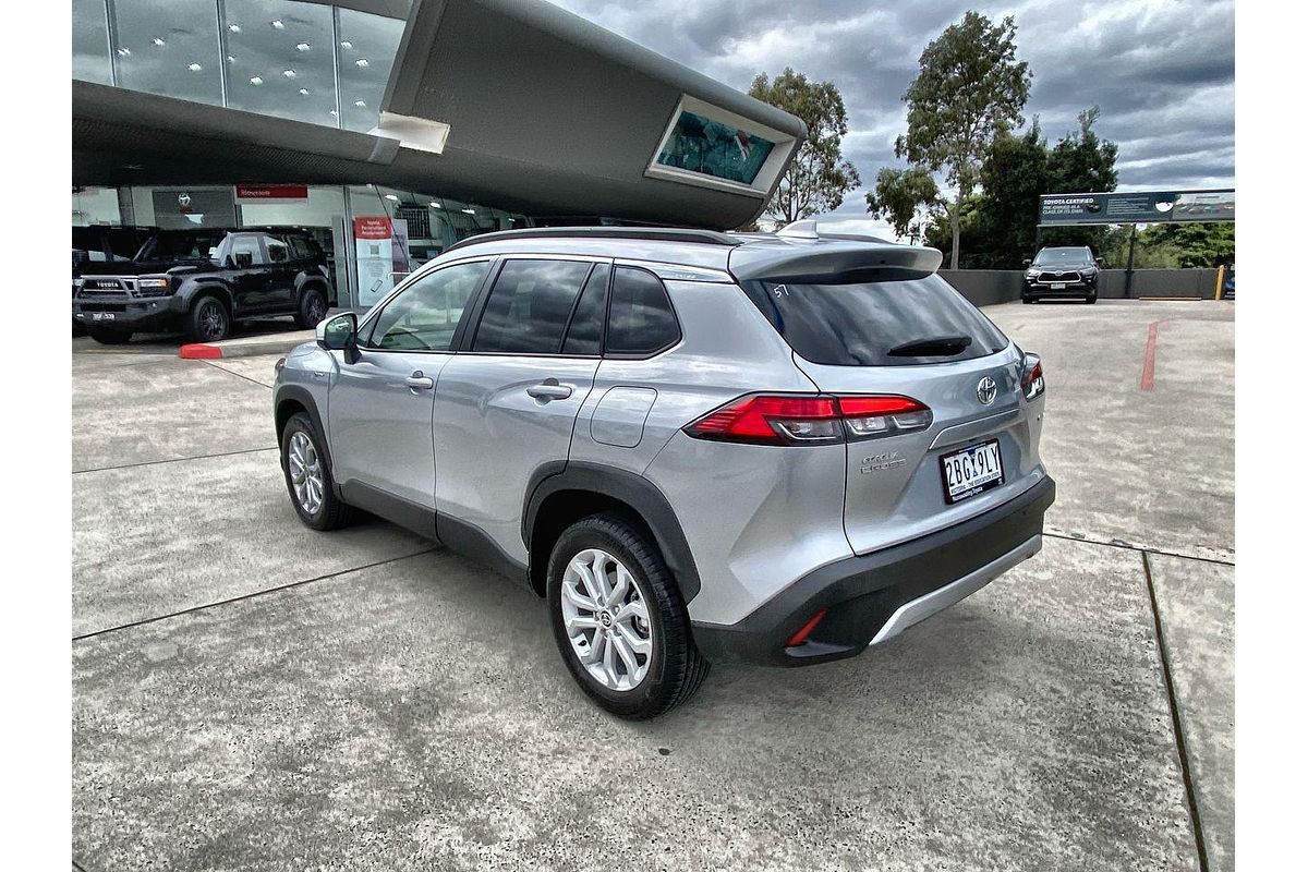 2024 Toyota Corolla Cross GXL MXGH10R