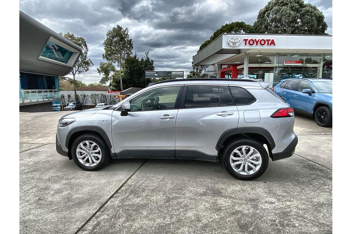 2024 Toyota Corolla Cross GXL MXGH10R