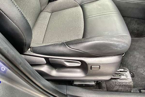 2024 Toyota Corolla Cross GXL MXGH10R