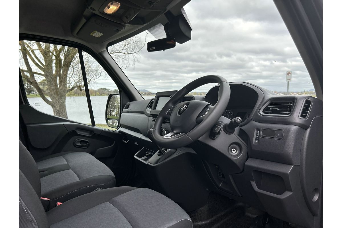 2025 Renault Master Pro 110kW X62 Phase 2 MWB Mid Roof