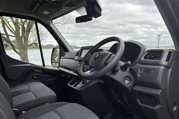 2025 Renault Master Pro 110kW X62 Phase 2 MWB Mid Roof