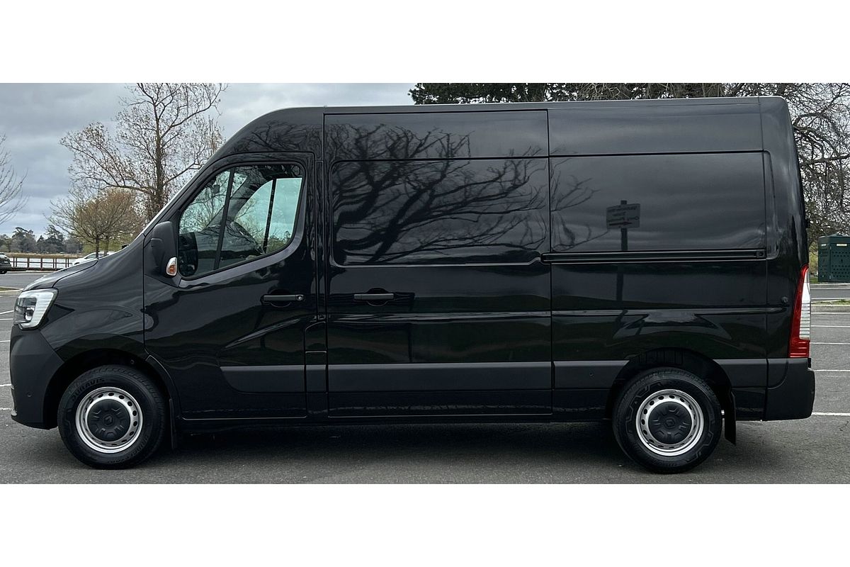 2025 Renault Master Pro 110kW X62 Phase 2 MWB Mid Roof