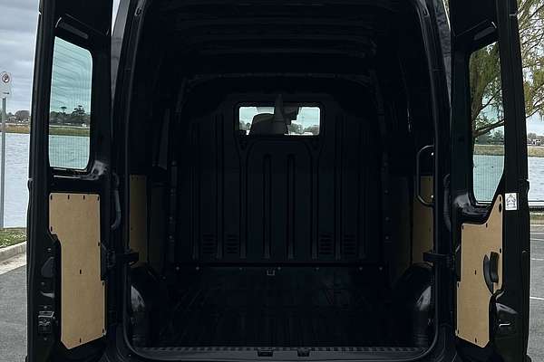 2025 Renault Master Pro 110kW X62 Phase 2 MWB Mid Roof