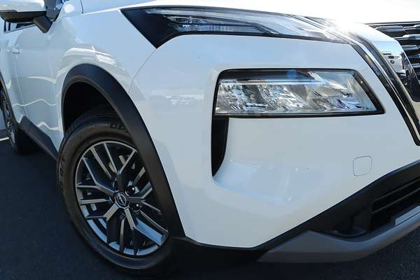 2022 Nissan X-TRAIL ST T33
