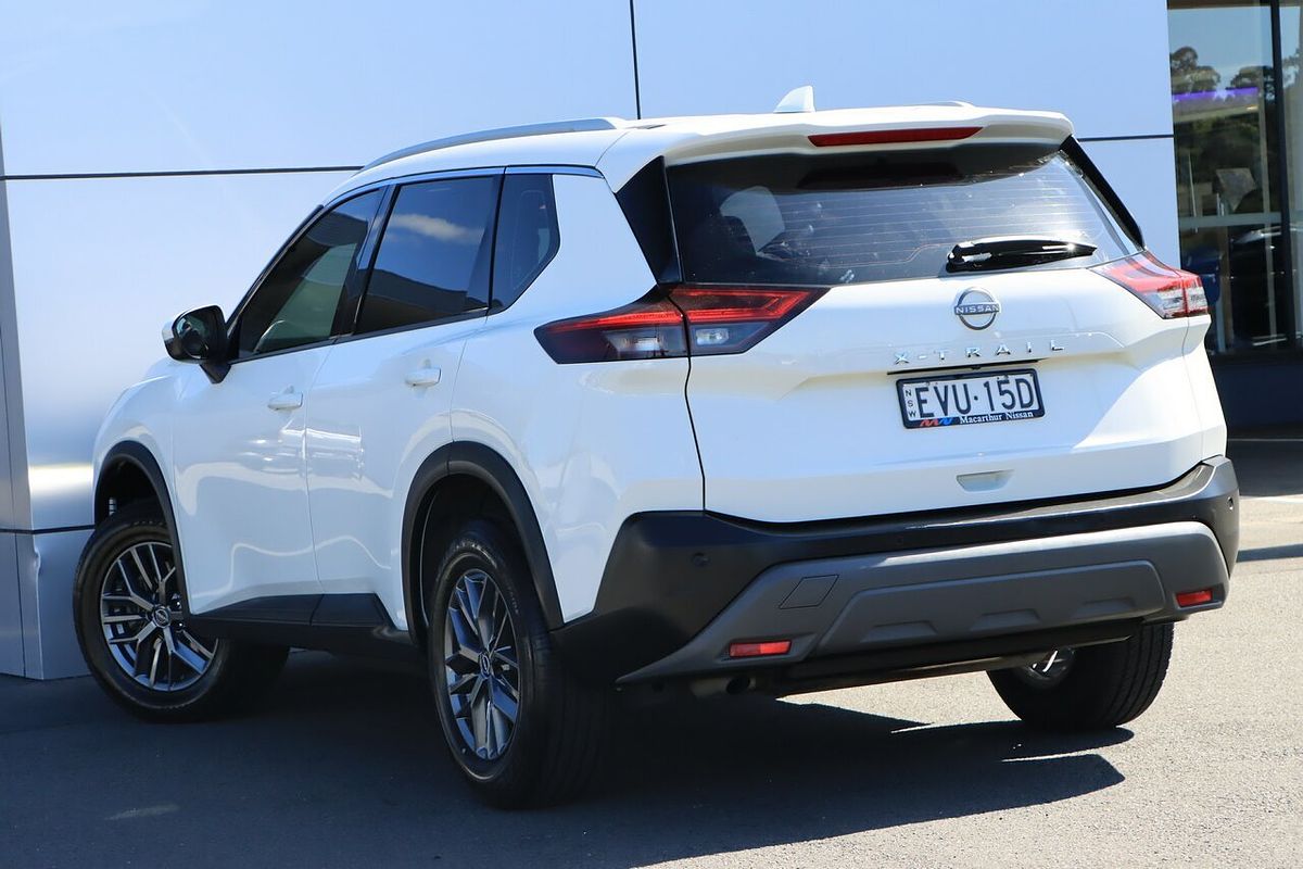 2022 Nissan X-TRAIL ST T33