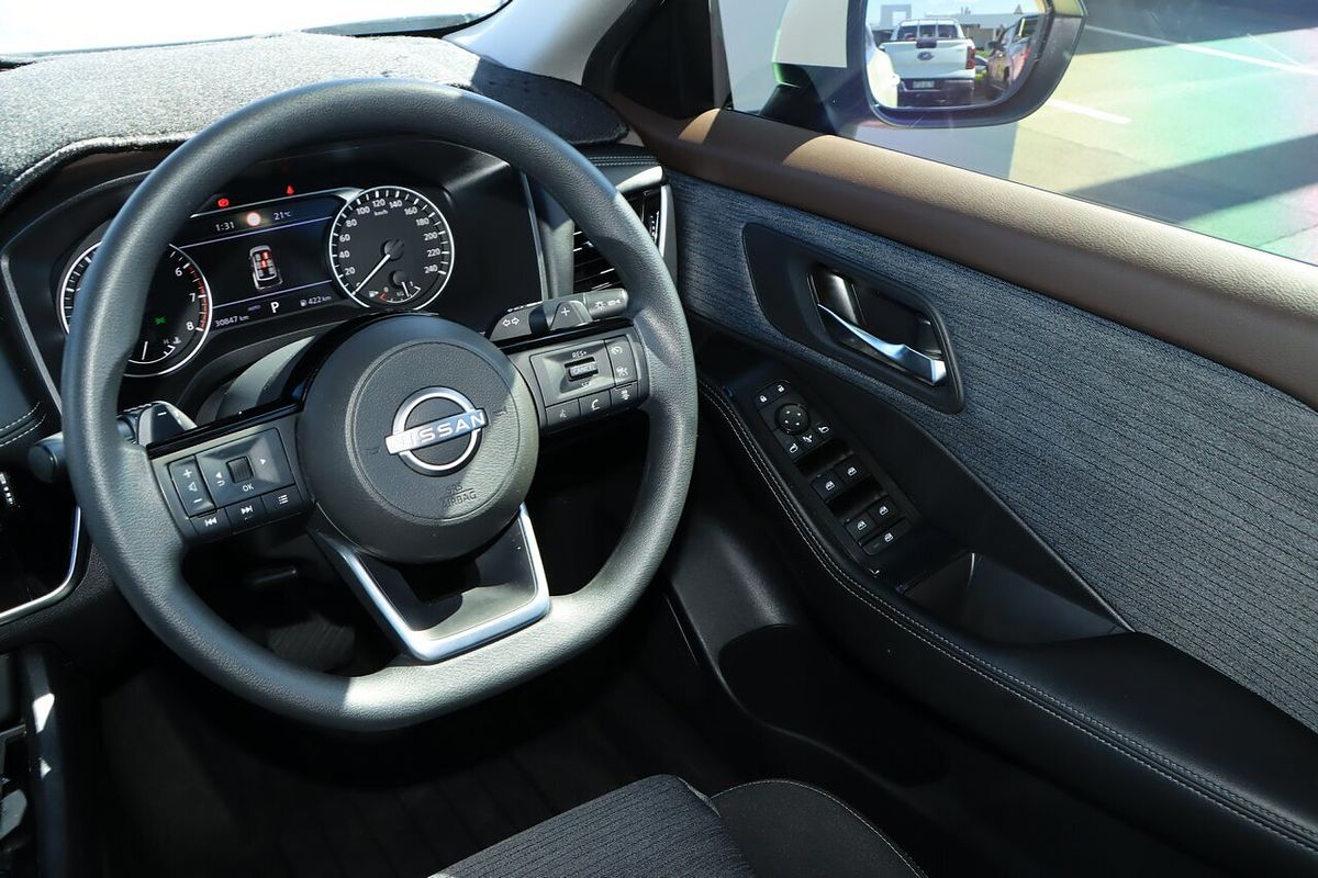2022 Nissan X-TRAIL ST T33