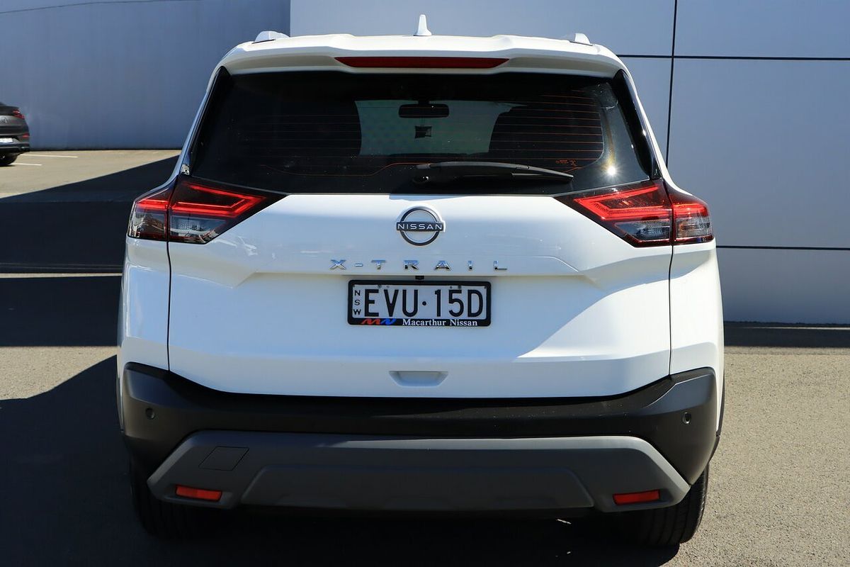 2022 Nissan X-TRAIL ST T33