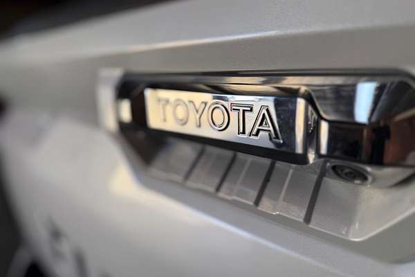 2024 Toyota Tundra Limited VXKH75L 4X4