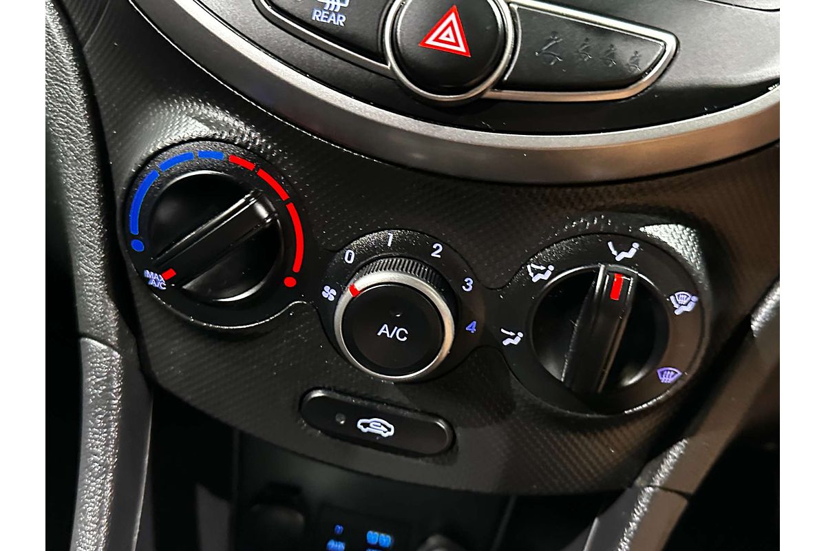 2019 Hyundai Accent Sport RB6