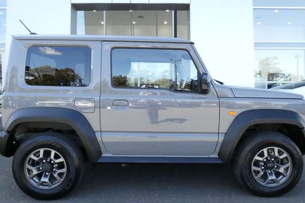 2023 Suzuki Jimny GLX GJ