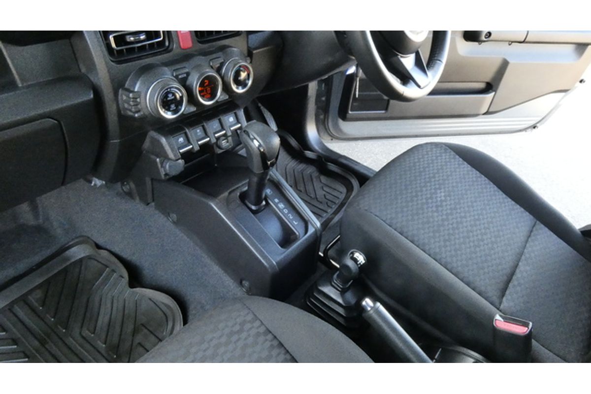 2023 Suzuki Jimny GLX GJ