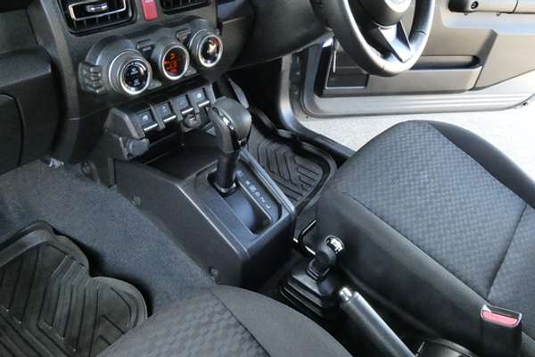 2023 Suzuki Jimny GLX GJ