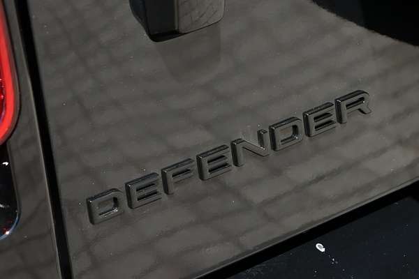 2025 Land Rover Defender 110 D350 X-Dynamic SE L663