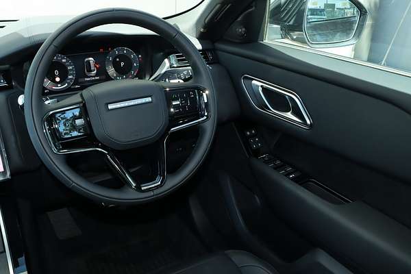 2025 Land Rover Range Rover Velar P250 Dynamic SE L560