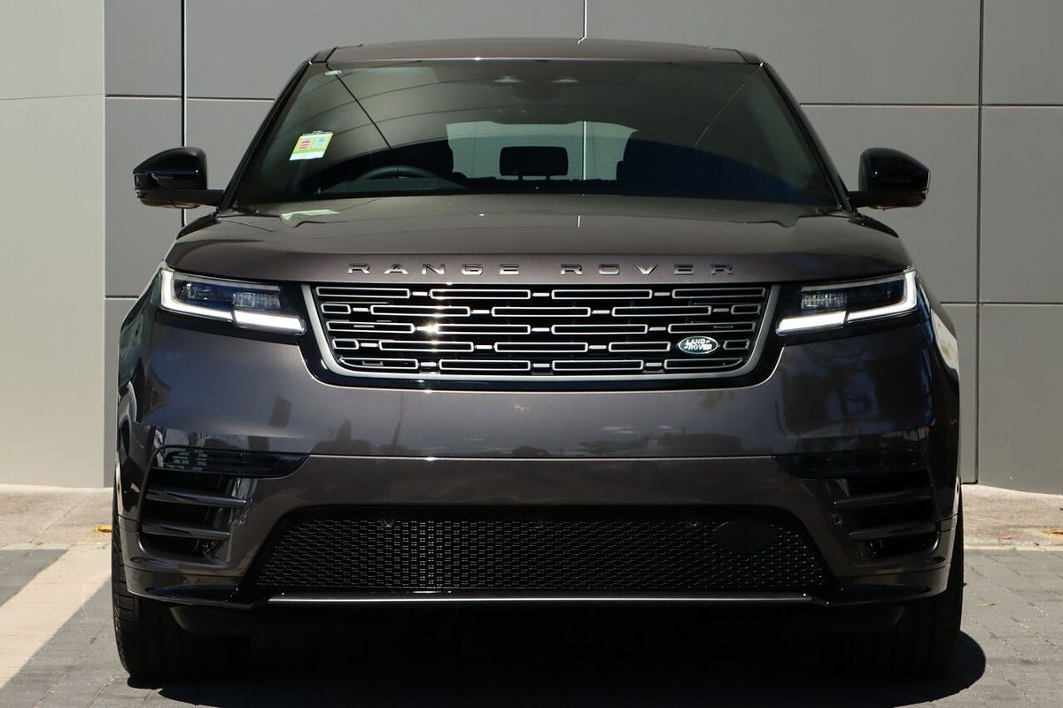 2025 Land Rover Range Rover Velar P250 Dynamic SE L560