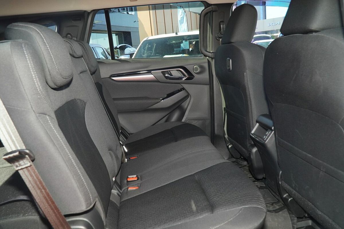 2025 Isuzu MU-X LS-U