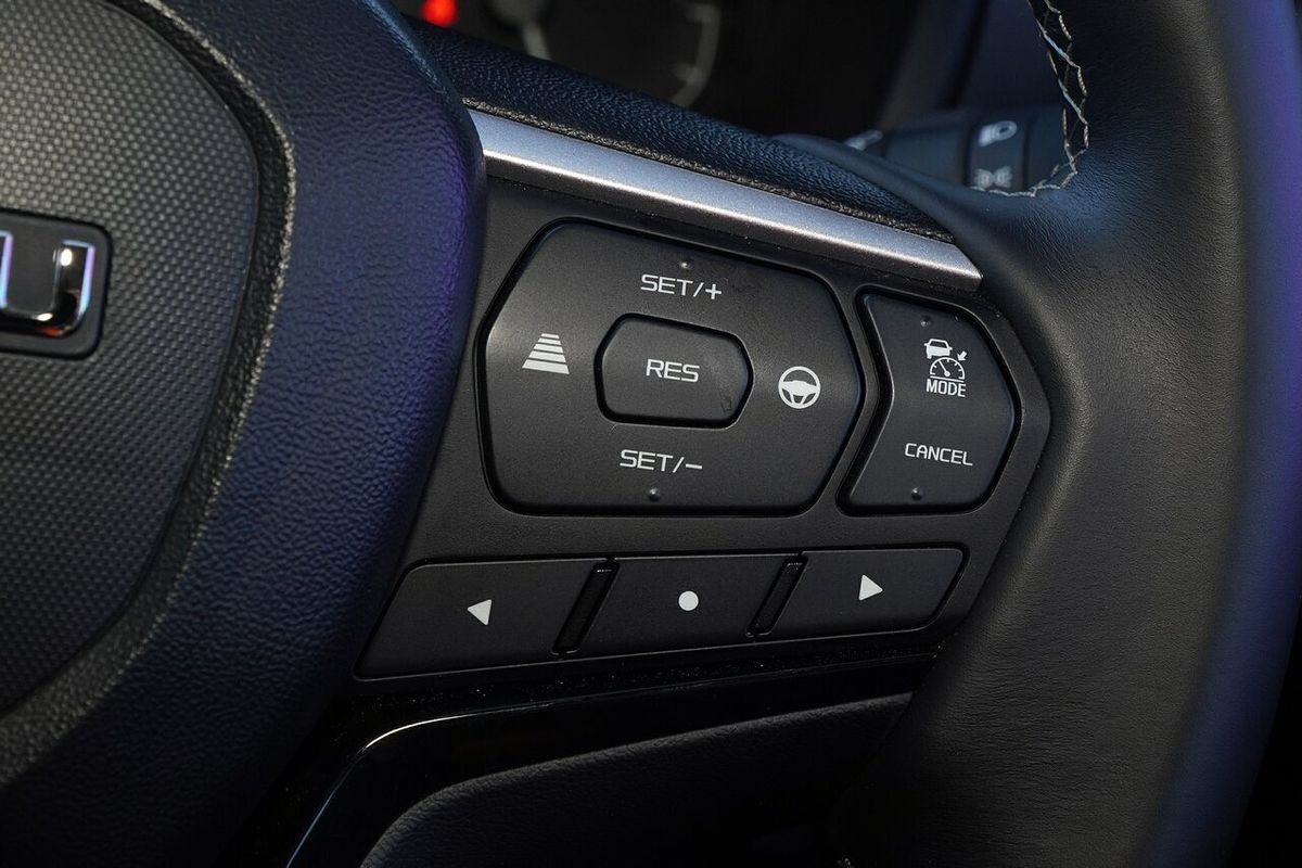 2025 Isuzu MU-X LS-U