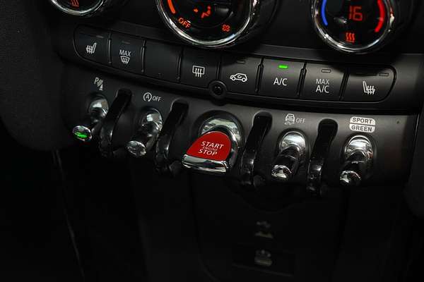2022 MINI Hatch Cooper Classic F55 LCI-2
