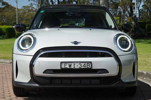 2022 MINI Hatch Cooper Classic F55 LCI-2