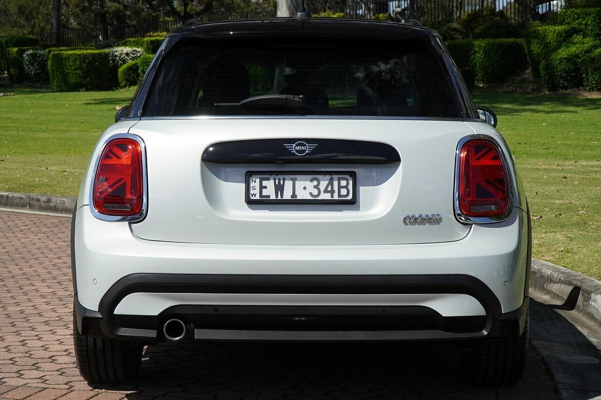 2022 MINI Hatch Cooper Classic F55 LCI-2