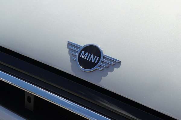 2022 MINI Hatch Cooper Classic F55 LCI-2