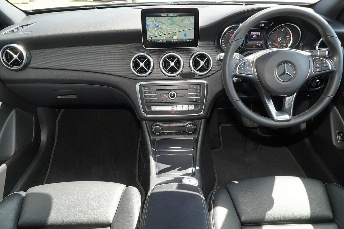 2019 Mercedes-Benz GLA-Class GLA180 X156