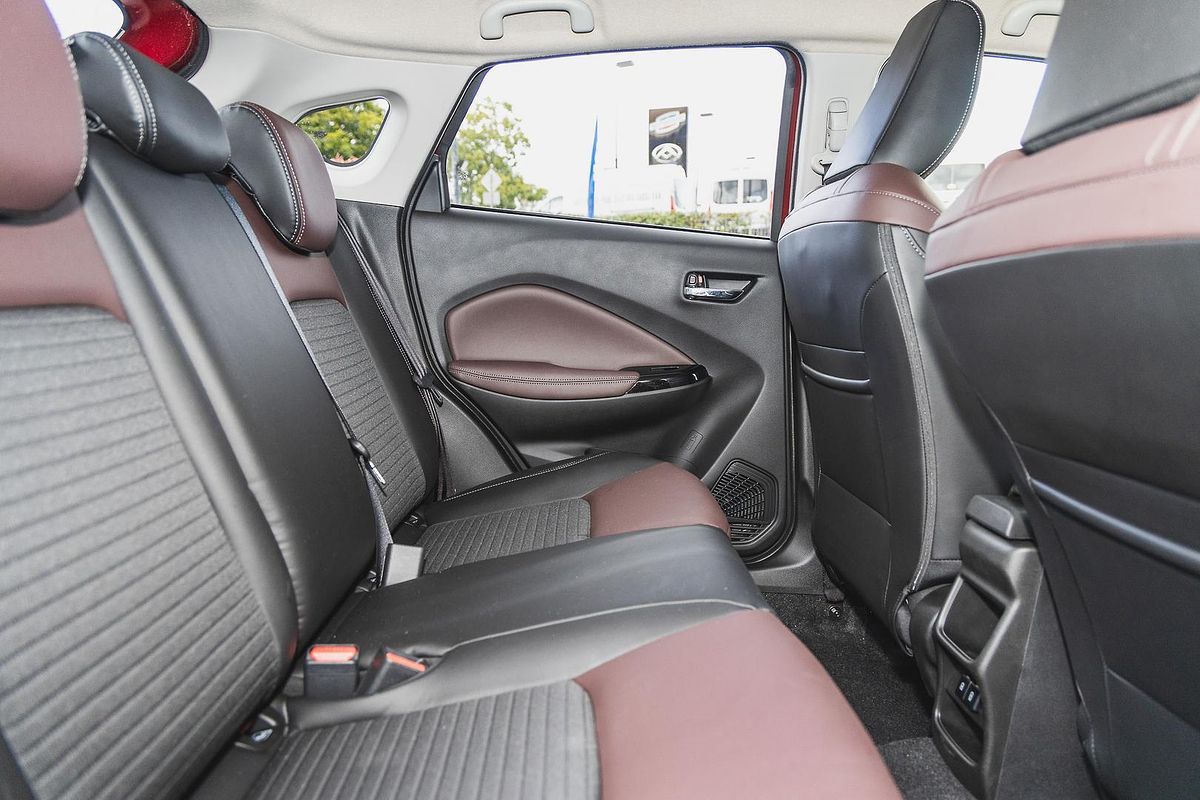 2025 Suzuki Fronx Hybrid GLX KW