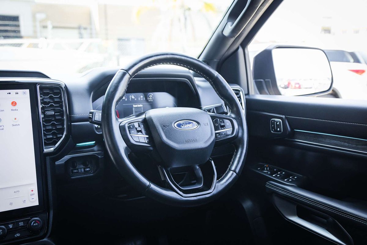 2022 Ford Everest Platinum 3.0L