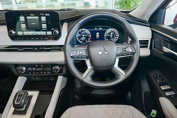 2022 Mitsubishi Outlander Exceed ZM