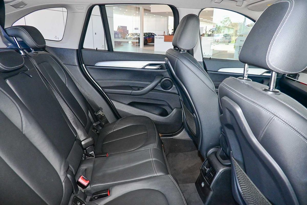 2017 BMW X1 xDrive25i F48